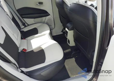 2021 Jeep Compass Latitude Fwd from USA, damaged, VIN 3C4NJCBB6MT509974